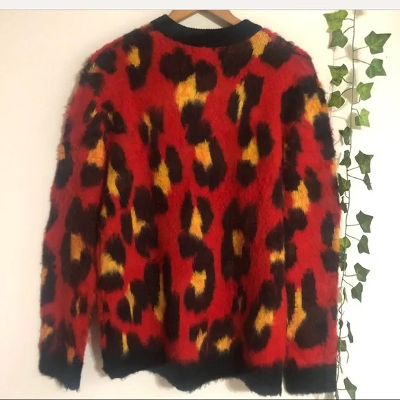 NWOT Urban Outfitters Wool Brushed Red, Multi Leopard Fuzzy Sweater, New - Picture 4 of 11